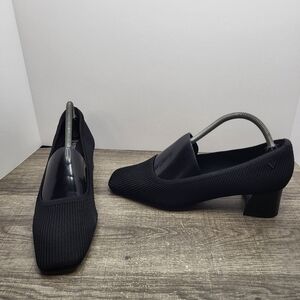 Women's Black Knit Mid Block Heel Pumps
